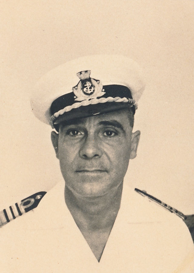 Taranto, 1954<br/>Sergio, capitano di vascello, arsenale militare