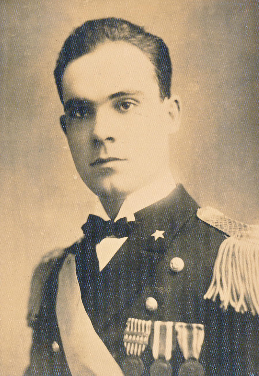 Taranto, 1923<br/>Sergio, tenente di vascello, ritratto