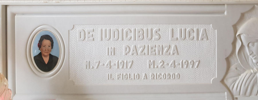 Lapide di Lucia de Iudicibus