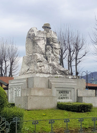 Monumento ai Caduti di Angera